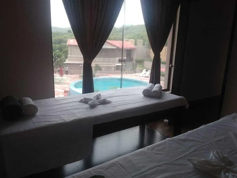 Araliayas Resort & Spa Udaipur